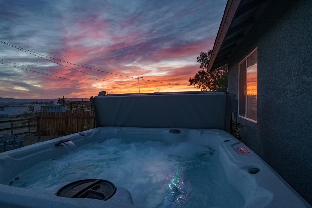 Desert Twilight 29 - Hot Tub & Ev Charger Twentynine Palms Eksteriør billede